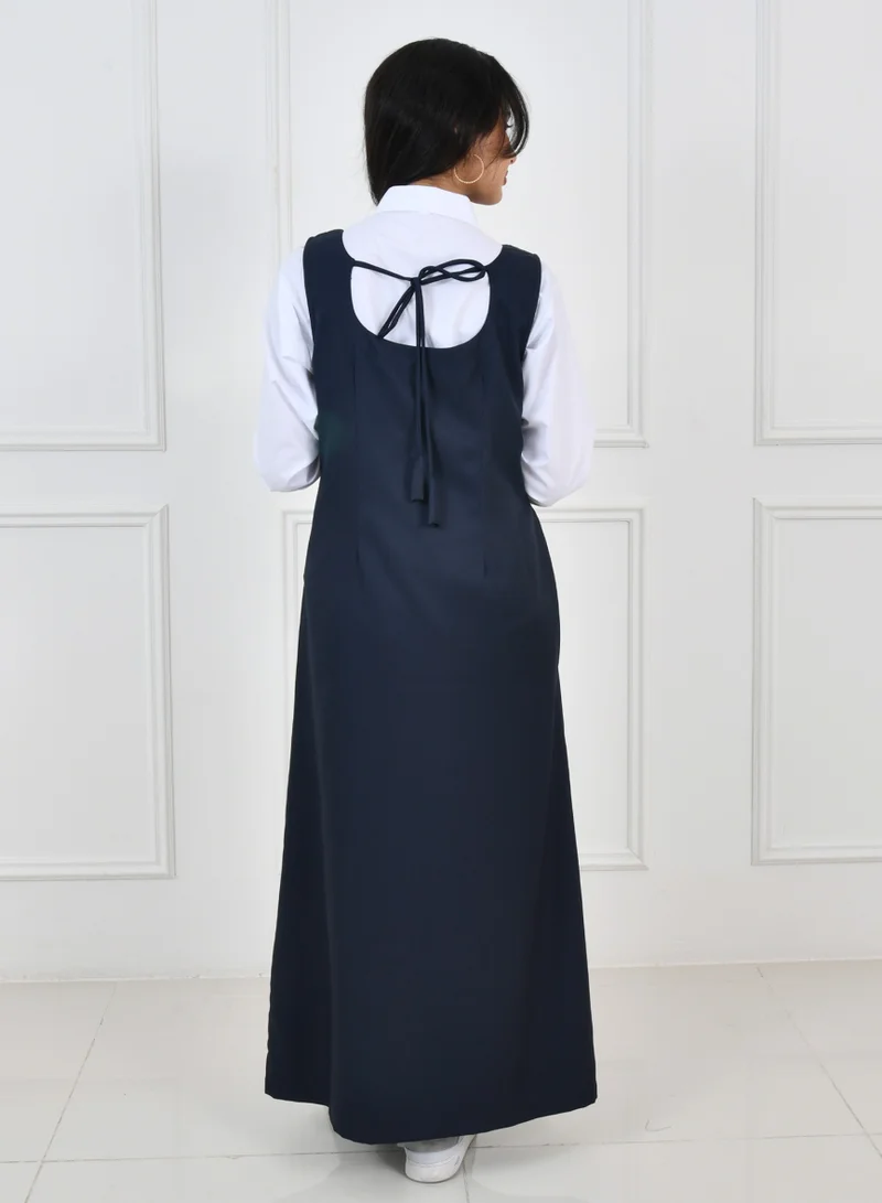 HAWRAA ABAYA Navy blue apron with a tie closure at the back