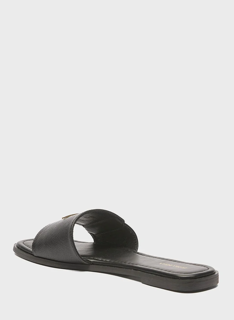 shoexpress Single Strap Flat Sandals