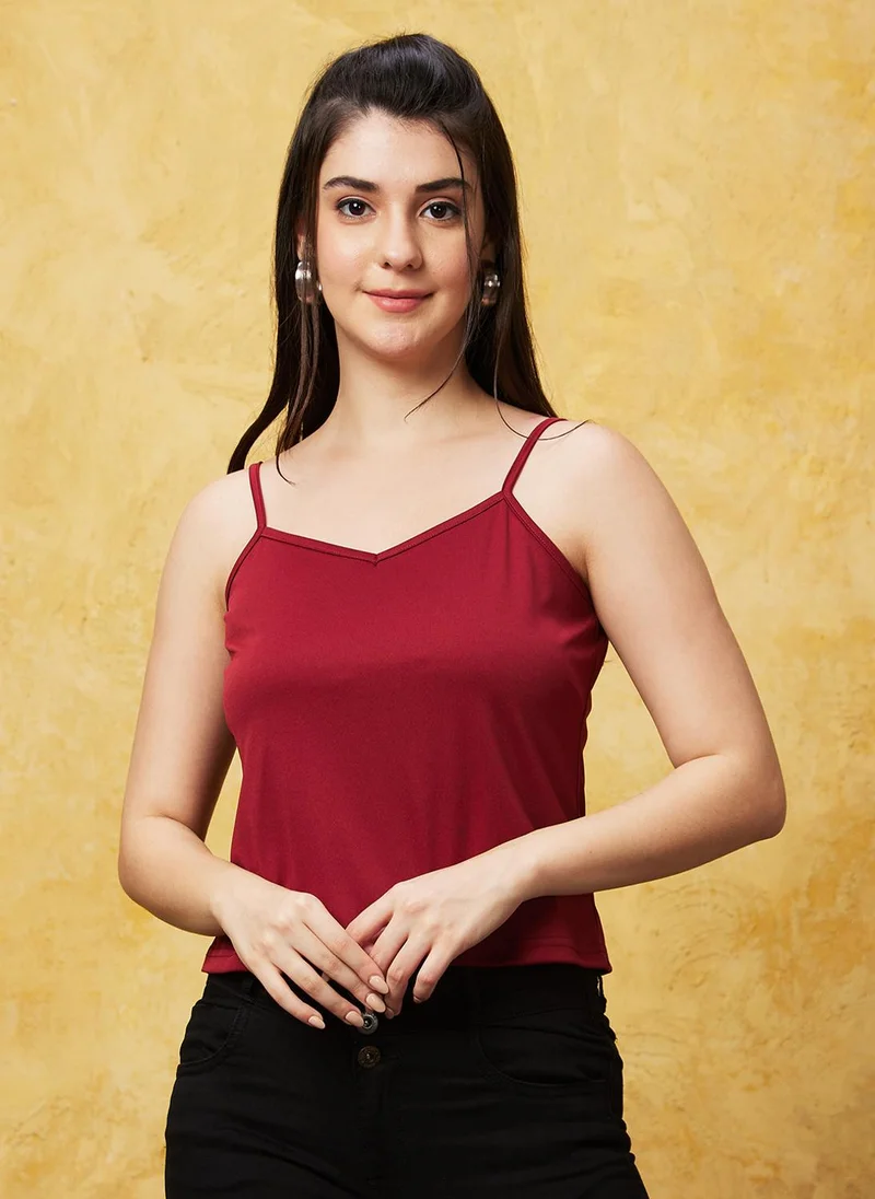 جلو باص بلوزة حفلات نسائية بياقة ملفوفة بتصميم بيبلوم من جلوبس