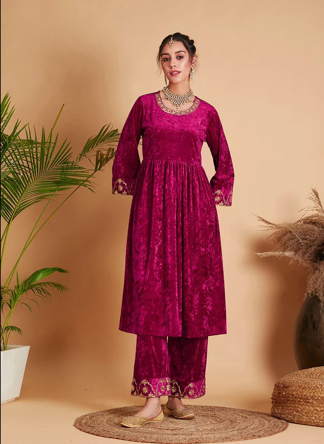 Fuchsia Floral Embroidered Velvet Kurta for Women