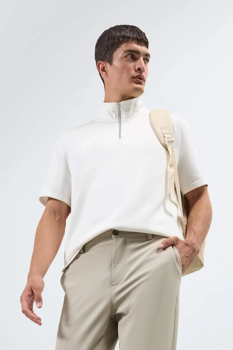 ديفاكتو Regular Fit Stand Collar Short Sleeve Heavy Fabric T-Shirt