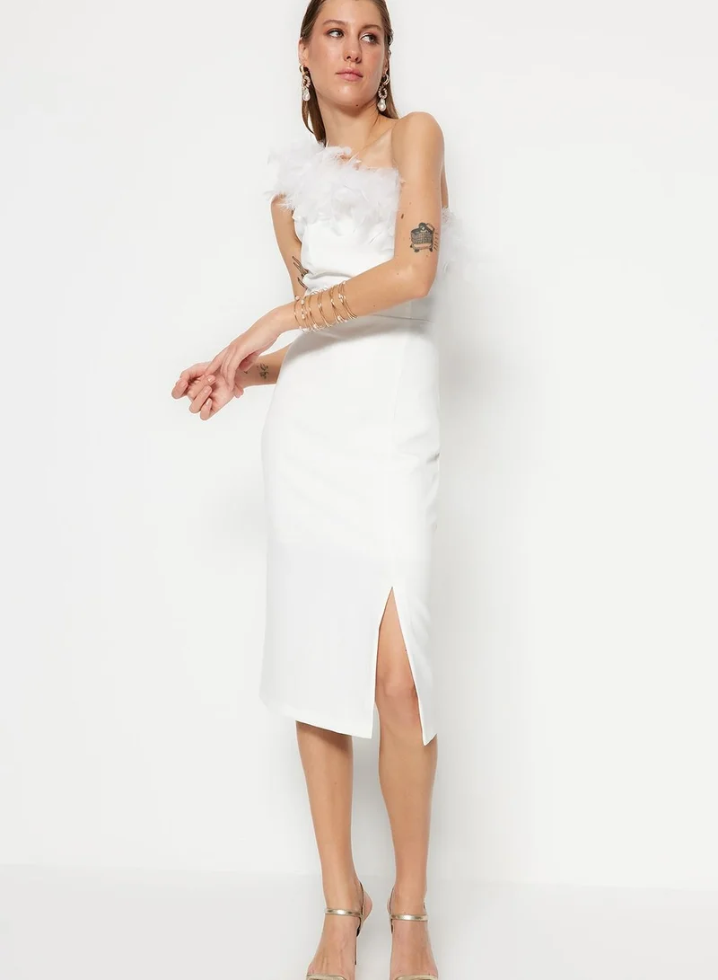 trendyol Feathered One-Shoulder Dress