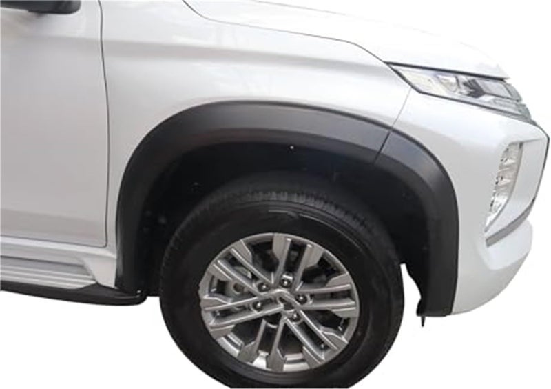 DEMULAX Black Fender Flares for Mitsubishi Pajero Sport - Image 3
