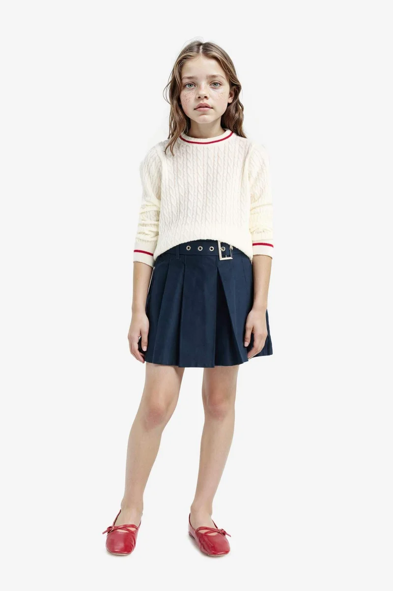 ديفاكتو Girl Standard Fit Crew Neck Knit Pullover