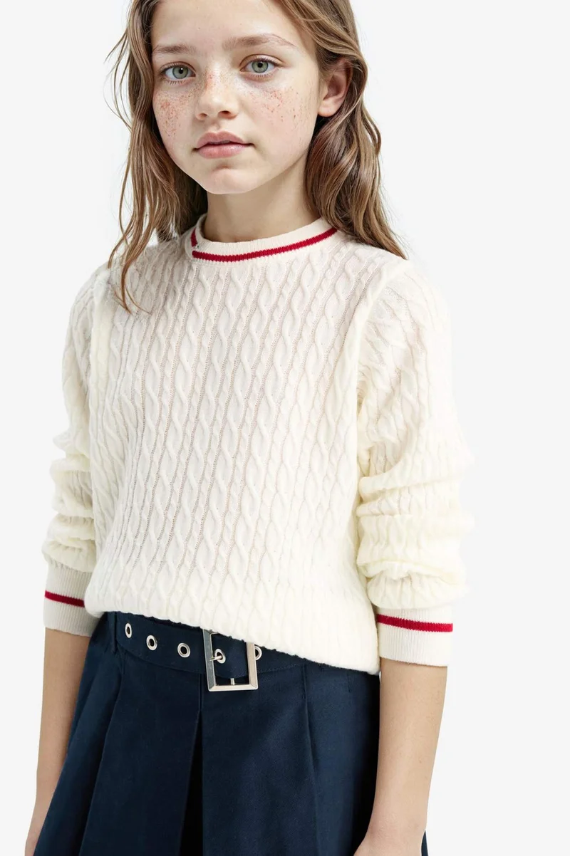 ديفاكتو Girl Standard Fit Crew Neck Knit Pullover