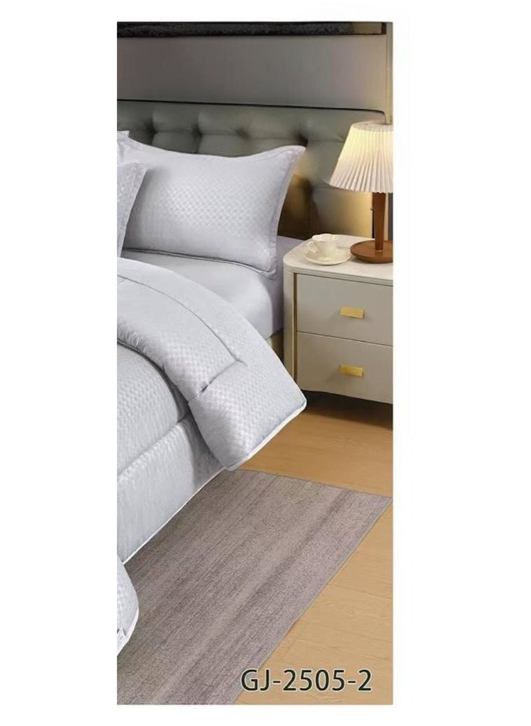 RedRose hotel comforter set that adds beauty to your room's decor - Image 4