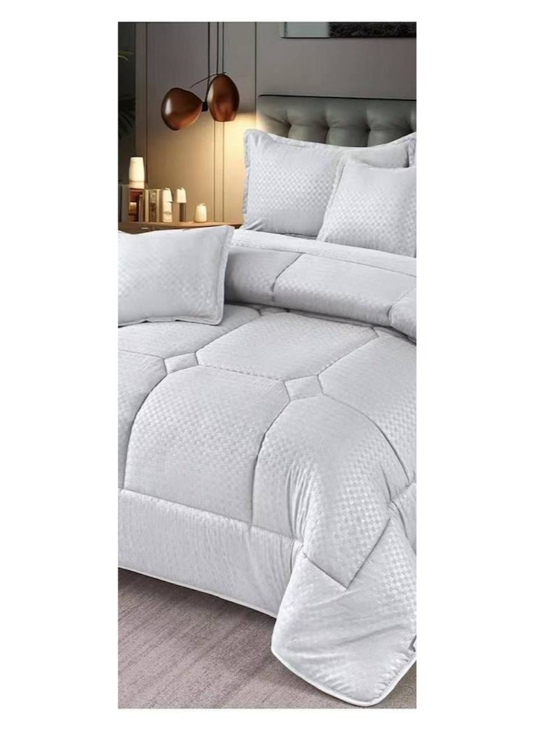 RedRose hotel comforter set that adds beauty to your room's decor - Image 3