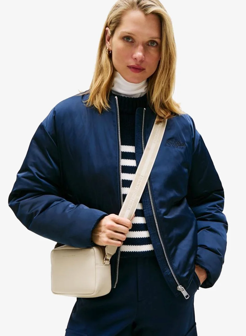 تومي هيلفيغر حقيبة كاميرا كروس بودي بحزام ويب