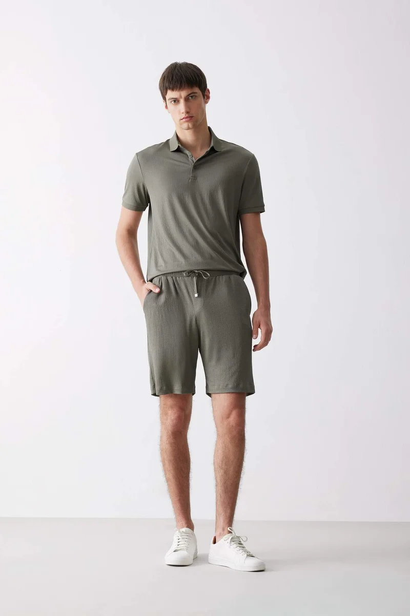 ديفاكتو Slim Fit Textured Short Sleeve Crinkle Polo T-Shirt
