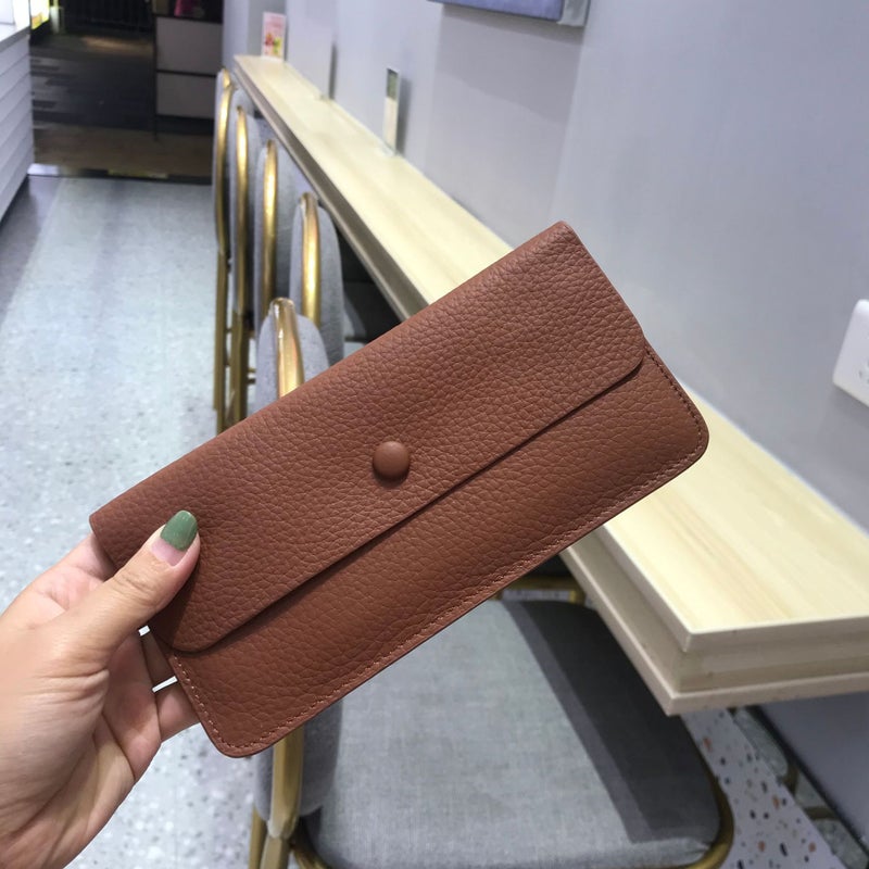 First Layer Cowhide Large Capacity Long Hand Wallet Womens 2023 New Style Simple Elegant Wallet Ultra-thin Leather Card Holder Brown 