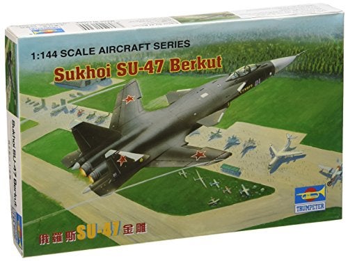Trumpeter طائرة مقاتلة سوفيتية من طراز سوخوي SU47 بركوت 1/144 من ترامبتر - Image 1