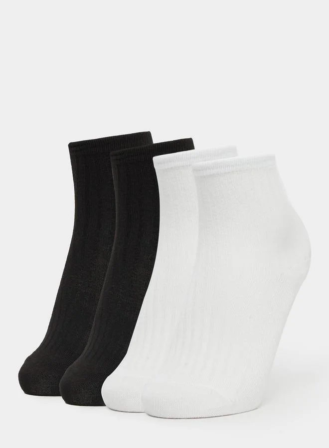 Styli Styli Set of 4 - Solid Crew Socks
