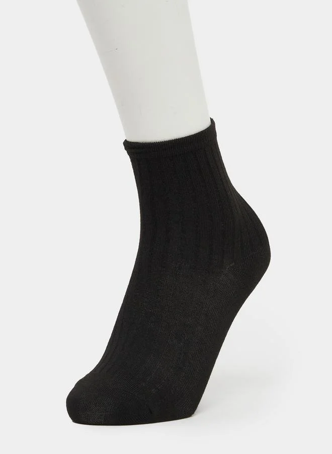 Styli Styli Set of 4 - Solid Crew Socks