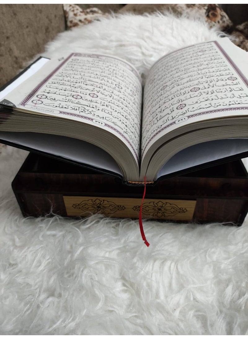 مصحف مع علبة خشب قابلة للتحويل الى حامل مصحف - Image 5