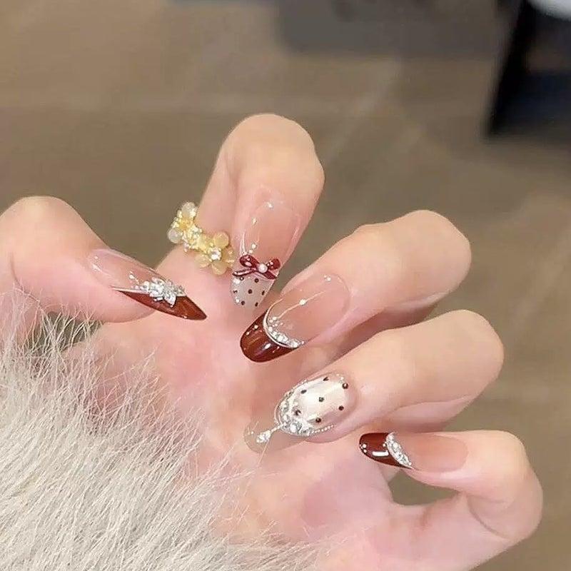 Yihe New Year Red French Style Small Fragrant Style Rich Family Thousand Gold White Cat'S Eye Zircon Diamond Short Handmade Manicure - Image 2