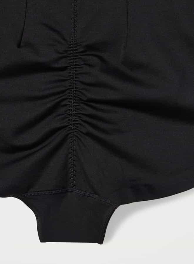 سبلاش فيڤ شورت تشكيل بتفاصيل مكشكشة - Image 4