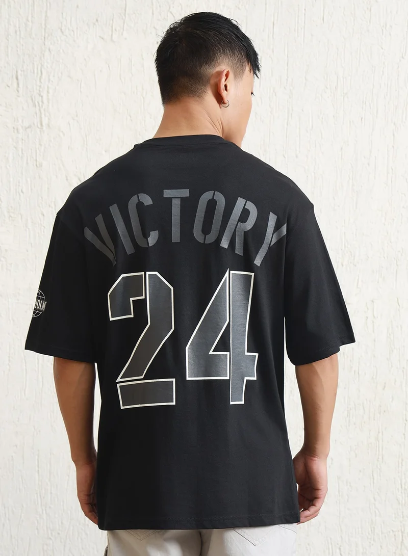 هوبرهولمي Men’s Relaxed Fit Graphic Drop Shoulder T-shirt in Black, Cotton Jersey
