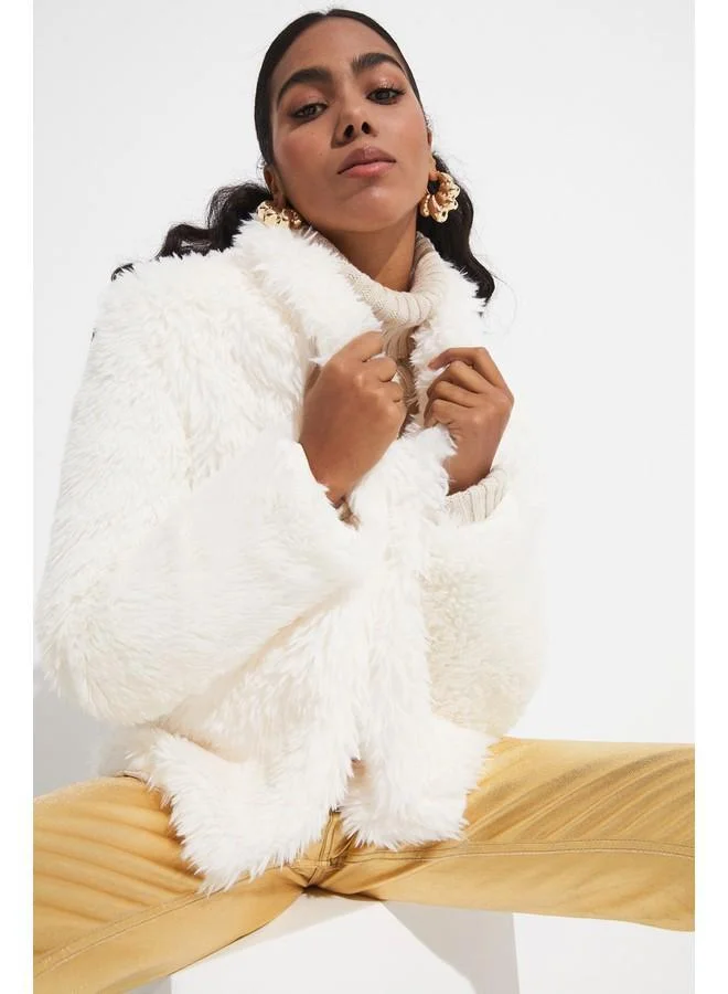 جون June Plush Coat Ecru