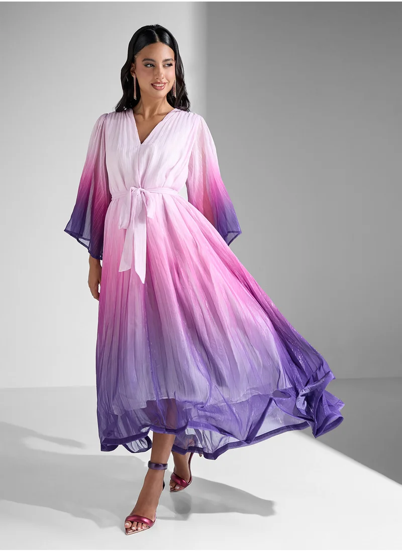 خزانة Ombre Pleated Dress