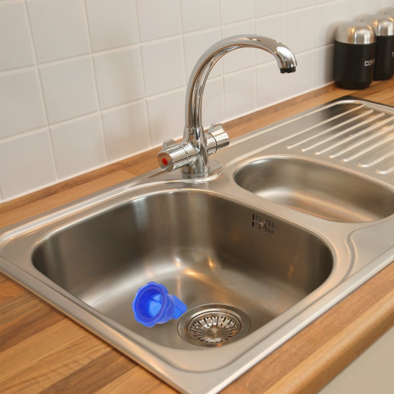 🚽 لب ة فتحة تصريف مقاومة للروائح للمطبخ والحمام 6x6 سم من السيليكون مع إغلاق تلقائي 4 قطع - Image 4