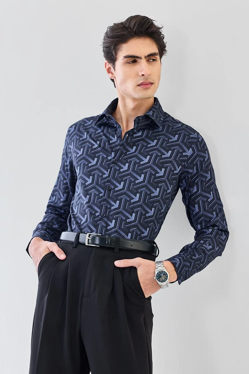 سنيتش قميص أنيق بقصة ضيقة هندسية