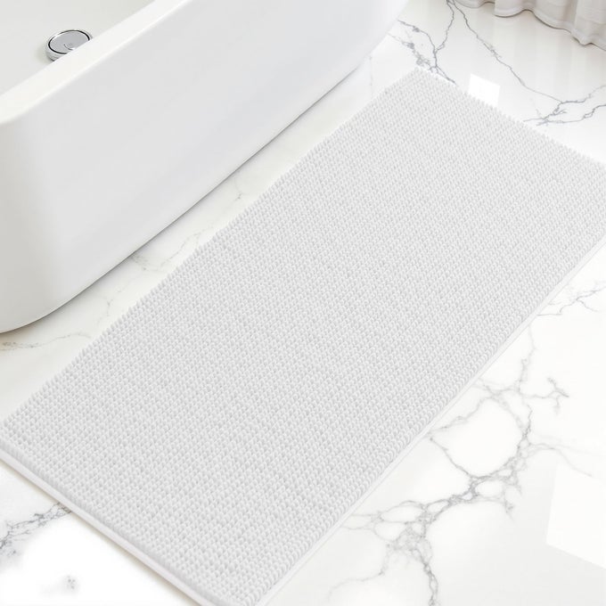 BATHROOM RUGS 24 X 60 CHENILLE BATH RUG SOFT SHORT PLUSH BATH MAT SOFT SHOWER MAT WATER ABSORBENT SHOWER MAT QUICK DRY MACHINE WASHABLE WHITE