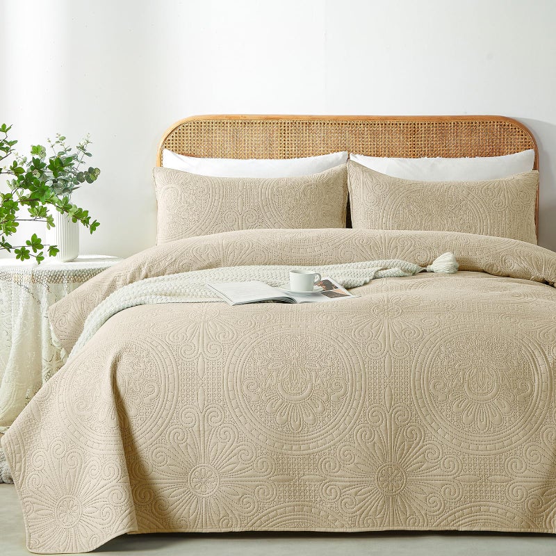 WURUIBO FullQueen Quilt Set BeigeUltrasonic Embossed Bedspread Lightweight Microfiber Coverlet Modern Thin Bedding Set for All Season 3 Piece1 Quilt2 Pillow Shams