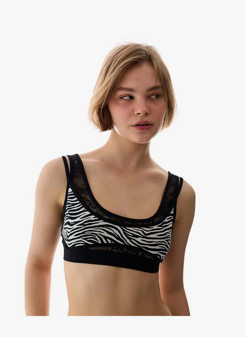 بنتي Women Zebra Bra Top Black Wireless