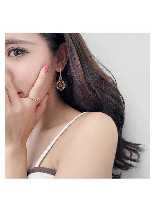 4 Pairs Of Vintage Pendant Earrings - Image 5