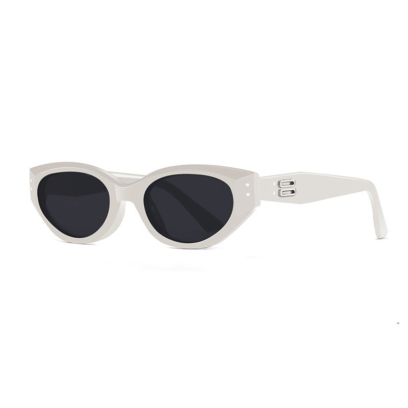 Vintage Cat-Eye Sunglasses for Women - Jennie Style, Narrow Frame, UV400 Protection, Trendy Polarized Shades