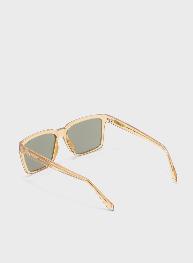 GUESS Uv Protected Oversized  Sunglasses - Image 3