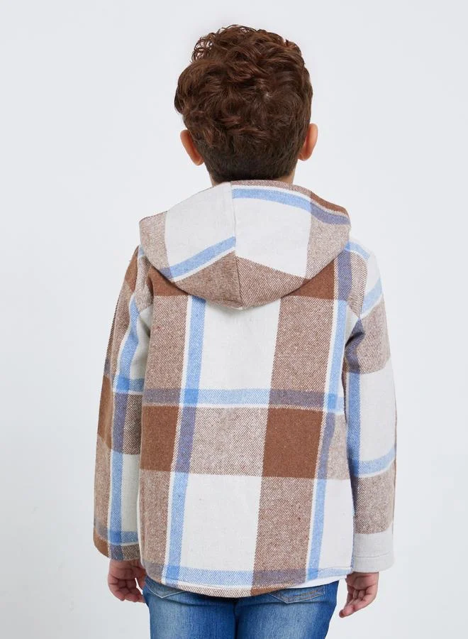 ستايلي شاكيت بنمط مربعات مع ياقة هودي