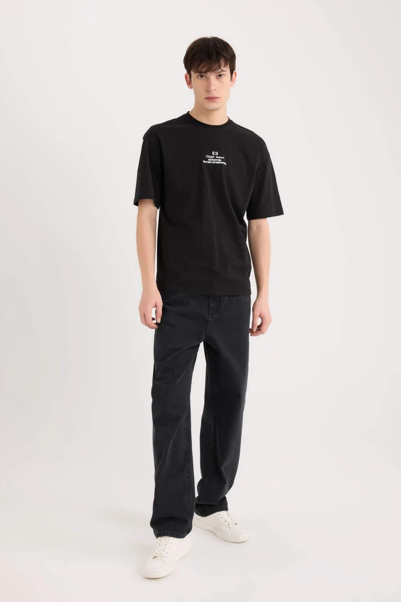 ديفاكتو Boxy Fit Crew Neck Back Printed T-Shirt