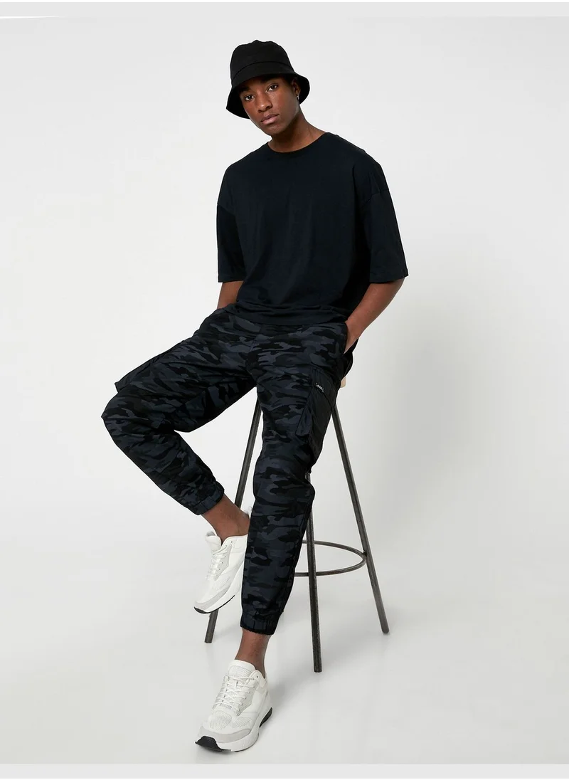 كوتون Jogger Cargo Trousers Camouflage Printed Pocket Detailed Drawstring