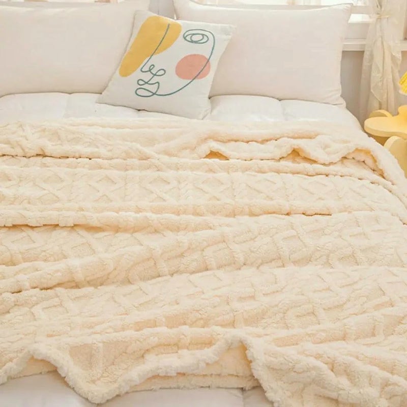 Velvet Double Sided Jacquard Geometric Pattern Thickened Blanket Cover Blanket Suitable for All Seasons - Image 4