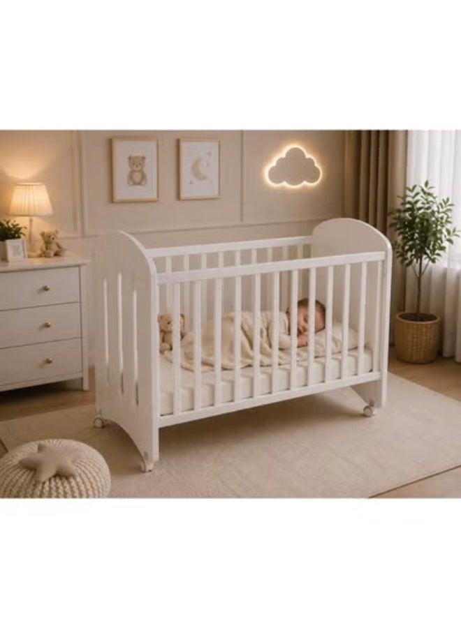 Crest J Premium White Baby Crib with Wheels 123.6×66×99 cm – Safe Mobile Design & Easy Assembly - Image 3