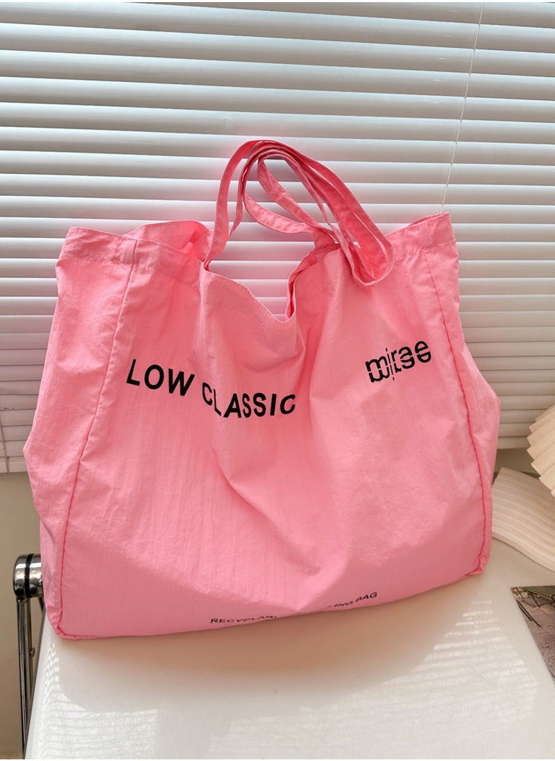 ال سي حقيبة كتف قماشية خفيفة الوزن LOWCLASSIC حقيبة كتف مطبوع عليها حروف  - Image 3