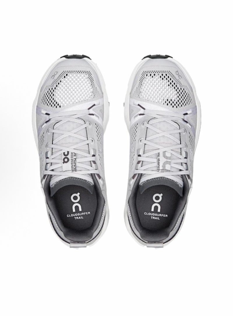 ON Cloud surfer Trai casual sneakers white and black  - Image 3
