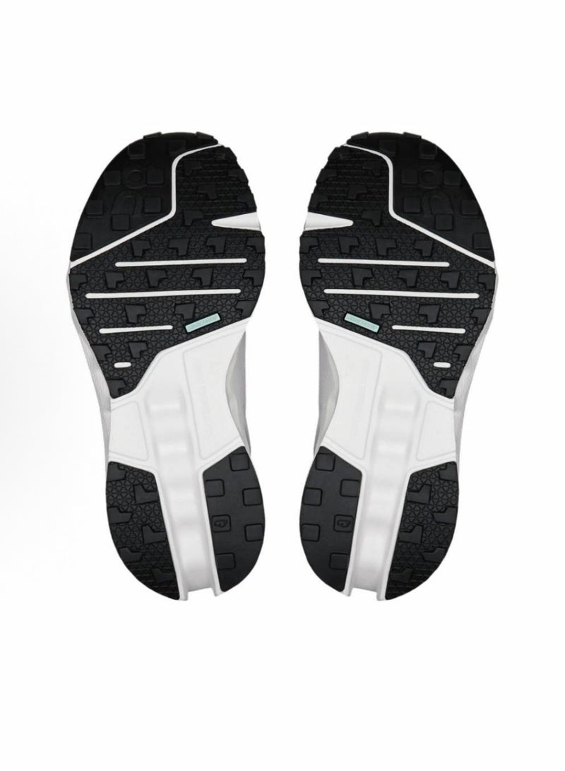 ON Cloud surfer Trai casual sneakers white and black  - Image 4