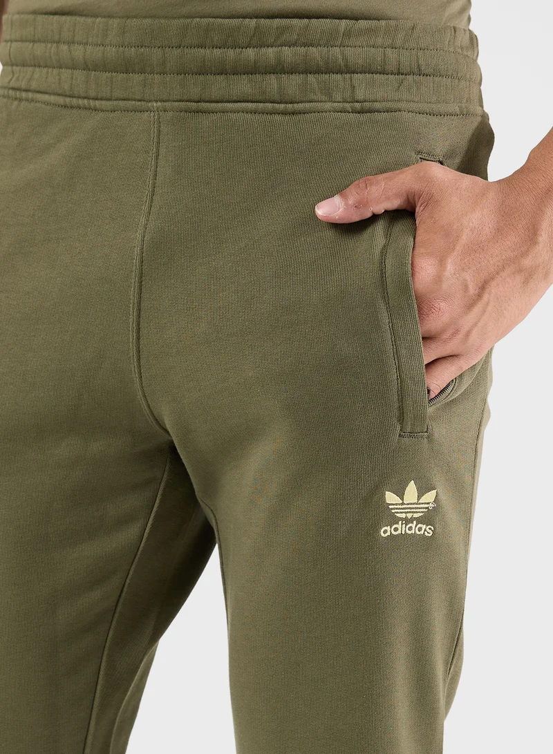 adidas Originals Trefoil Essentail Sweatpants