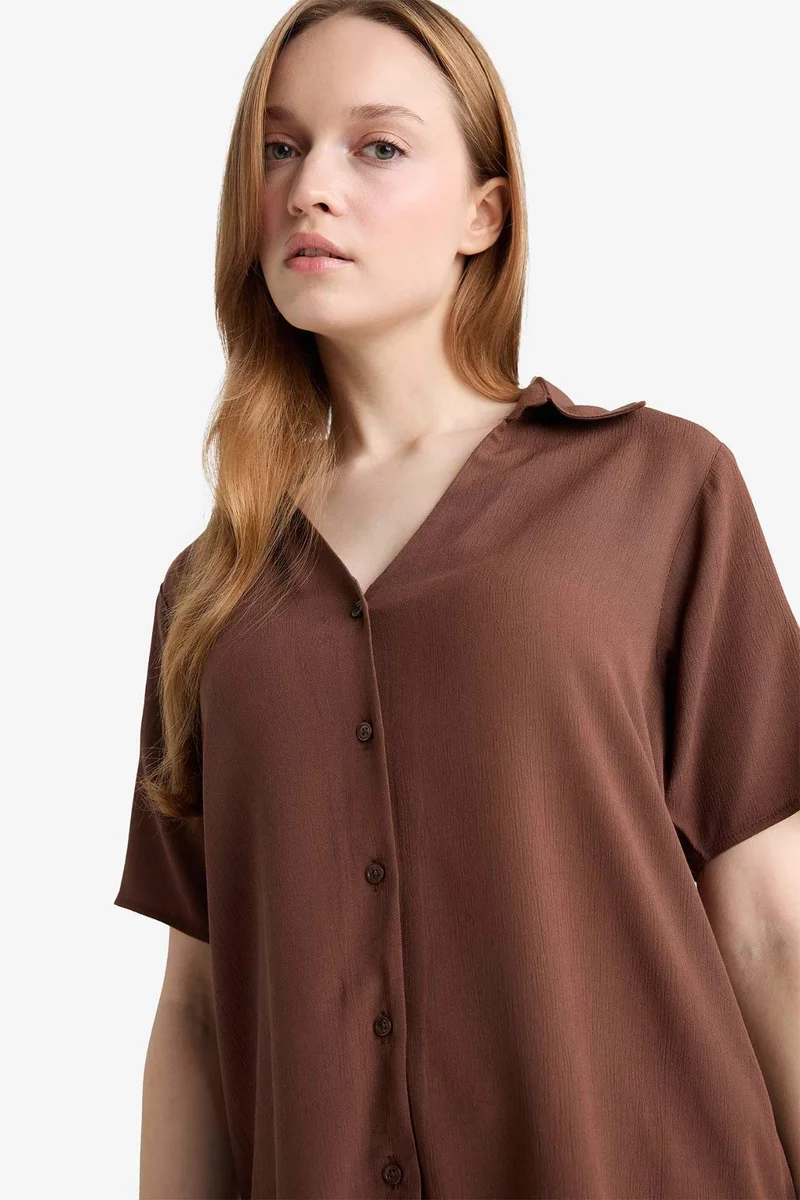 ديفاكتو Regular Fit Flap Collar Crinkle Viscose Short Sleeve Shirt