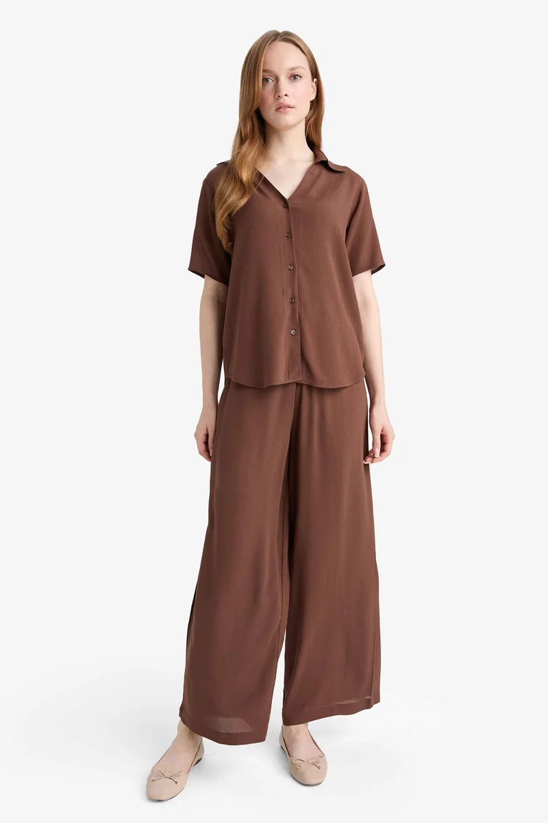 ديفاكتو Regular Fit Flap Collar Crinkle Viscose Short Sleeve Shirt