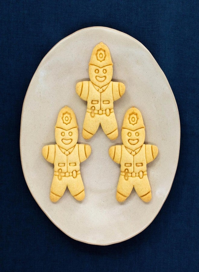 EROTNGO Police Constable Gingerbread Cookie Cutter | DIY Cake Biscuit Cookie Cutter | Kitchen Cooking Decoration Tool (Pack of 1) - Image 3