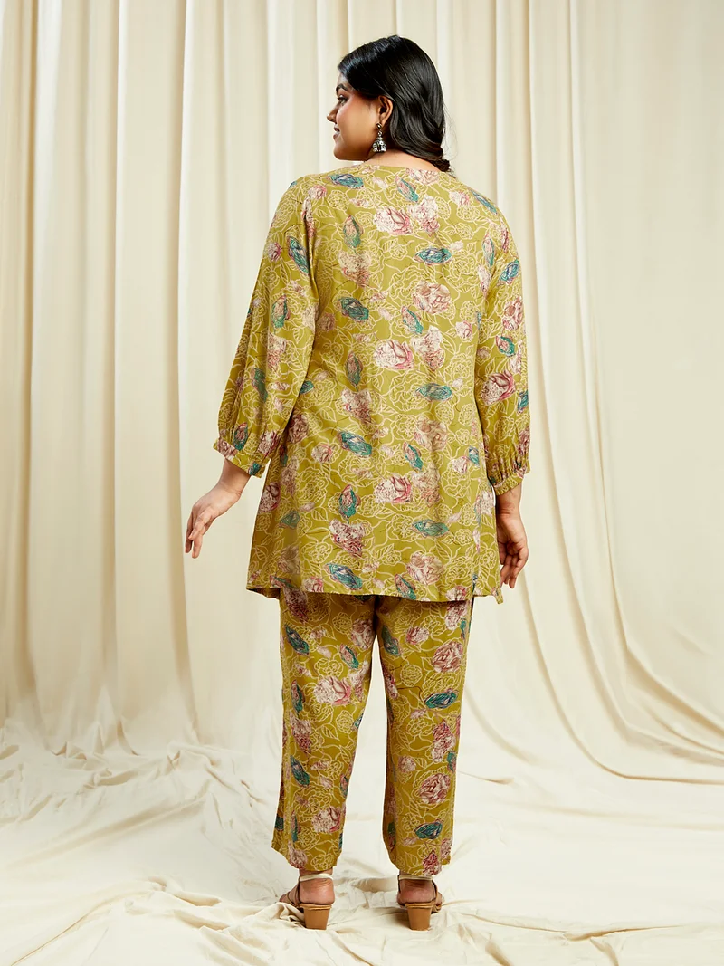 globus Globus Gloplus Women Yellow V-Neck Floral Print Tunic With Wide Leg Trousers Plus Size Co-Ord Set