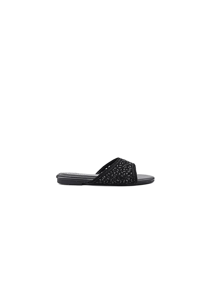أيقون Simple, clean design with comfortable footbed for everyday use.