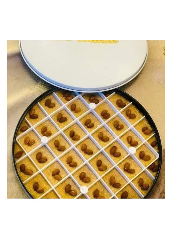 HOMEVEO Round basbousa baking tray with slicer - Image 2