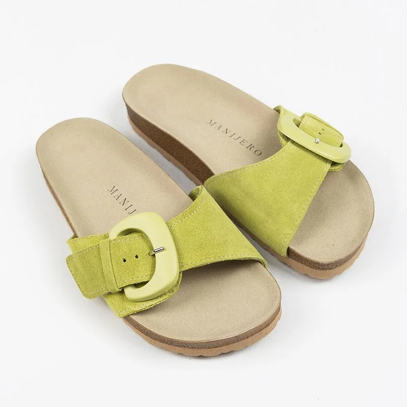 مانجيرو شباشب مانيجيرو ألاندرا النسائية من الجلد الطبيعي باللون الأخضر الفستقي