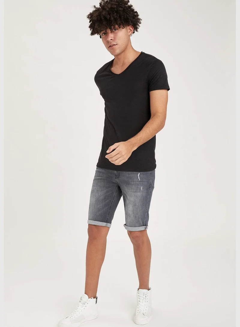 DeFacto Man Knitted Slim Fit V Neck T-Shirt