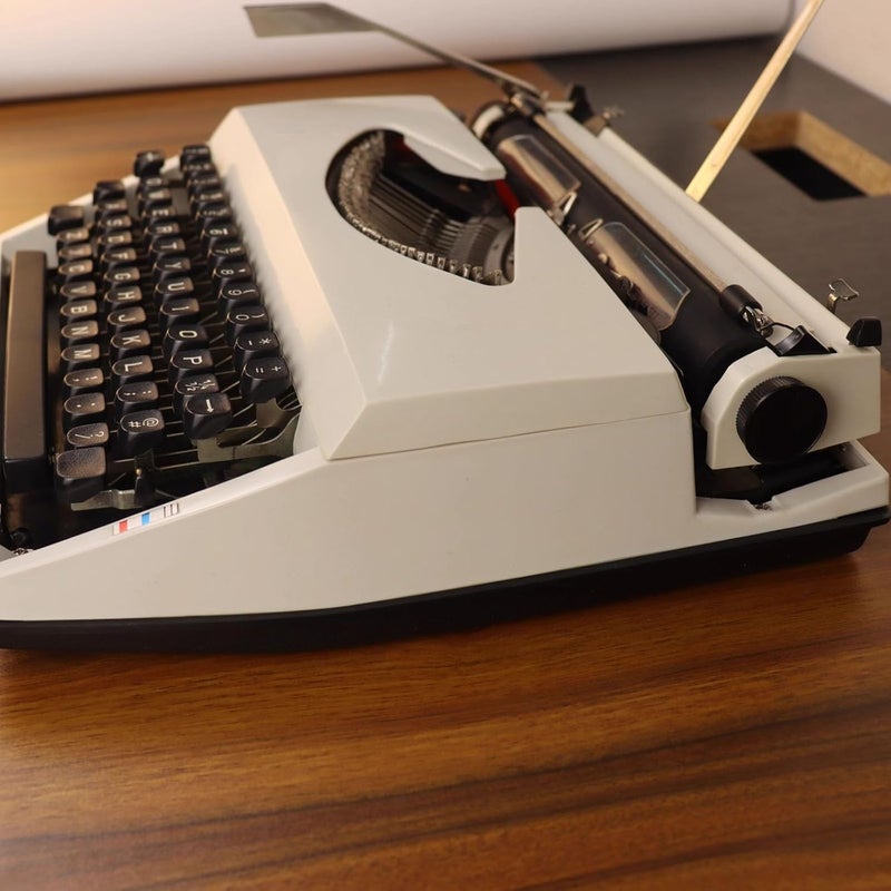 Manual Typewriter Traditional,Portable Mechanical English Typewriter for Notes,Classic Retro Writing Machine,Letters,or Creative Writing and Vintage Collectible Present - Image 5