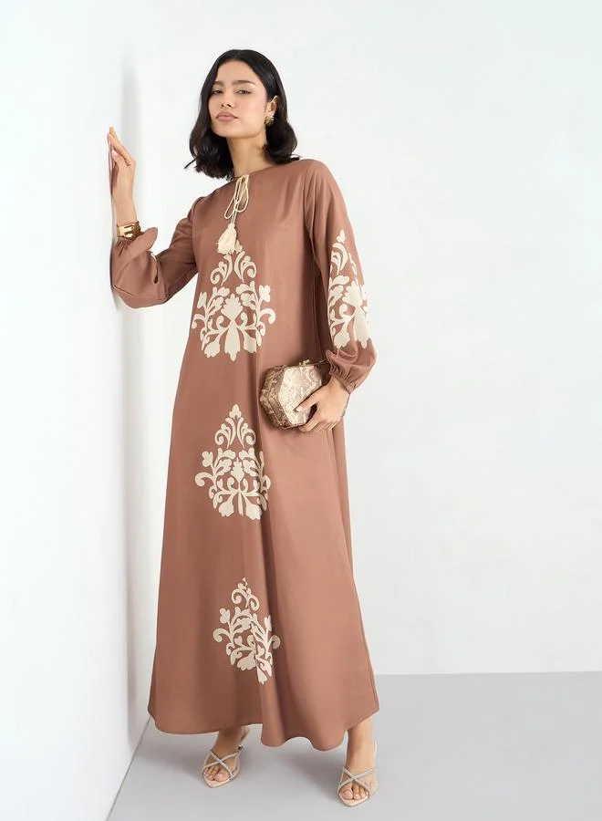 Amirah Amirah Brown Printed Tie-Up Neck A-Line Jalabiya